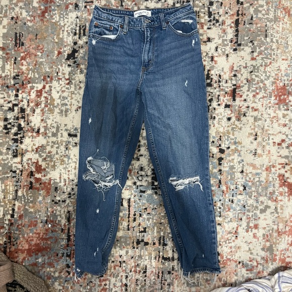 Abercrombie “The Mom Hi-Rise” Distressed Jeans - Picture 3 of 4